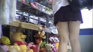 Japanese store upskirt 02