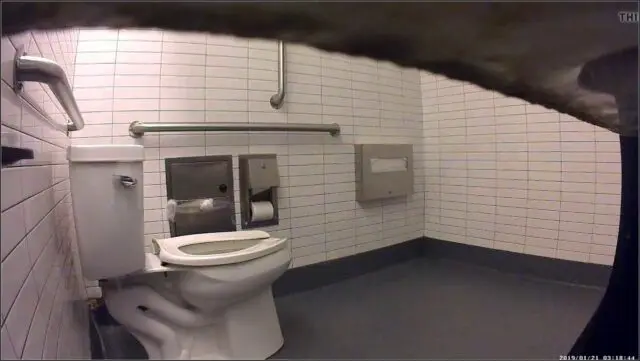 Chipotle Toilet 03