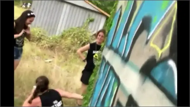 THE PARADISE OF VOYEURISM 12