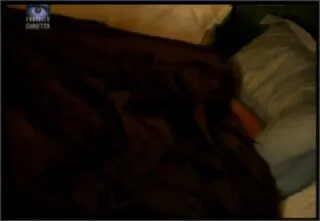 BB9 Italy 1-26-09 Federica and Marco finger